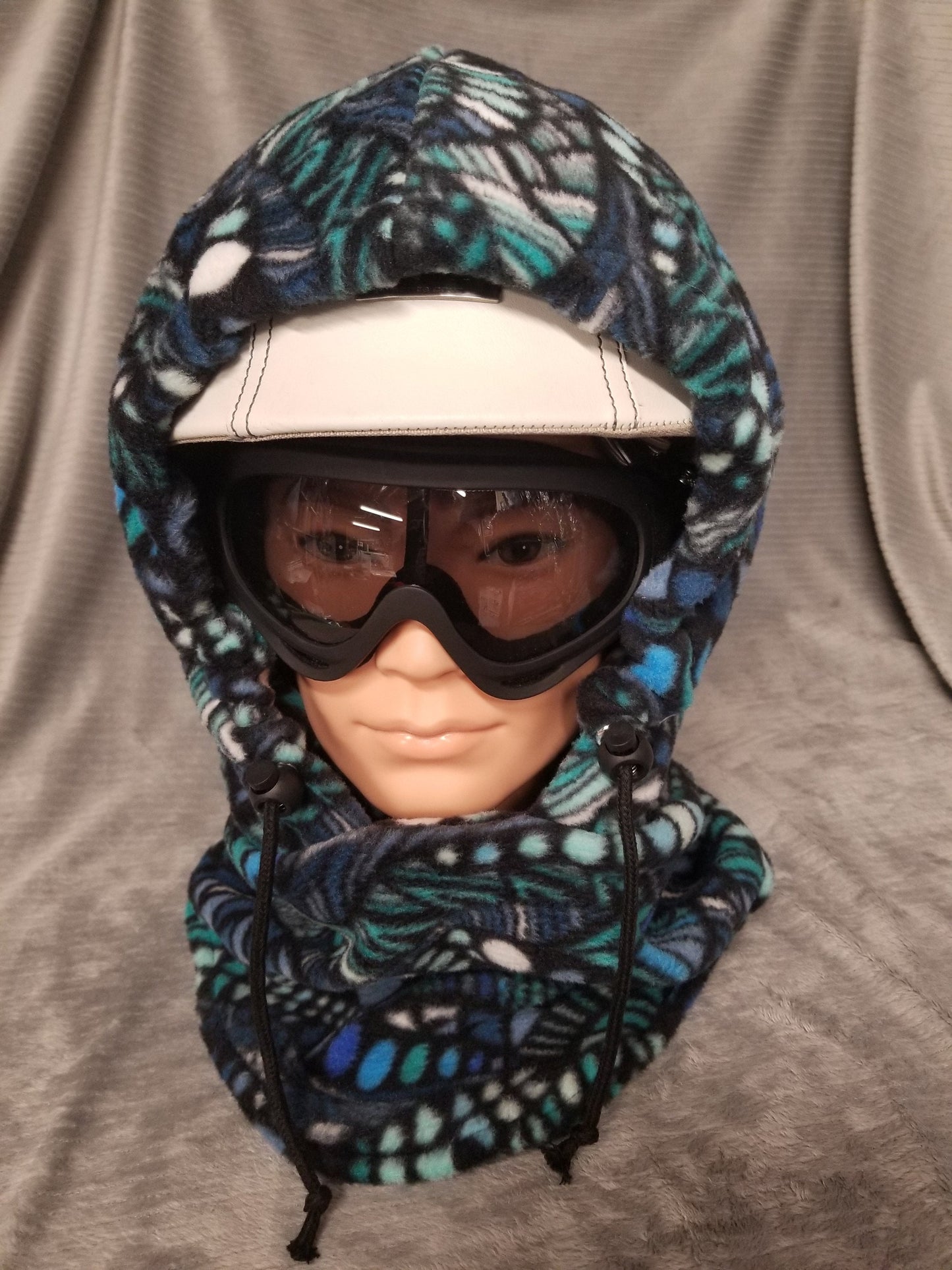 Zentangle Blues Print Anti Pill Fleece Extra Large Ski Helmet Cover