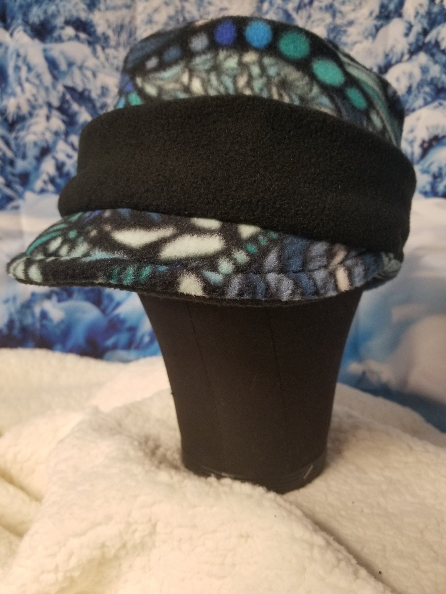 Blue Zentangle Print with Black Band Fleece Winter Fashion Hat
