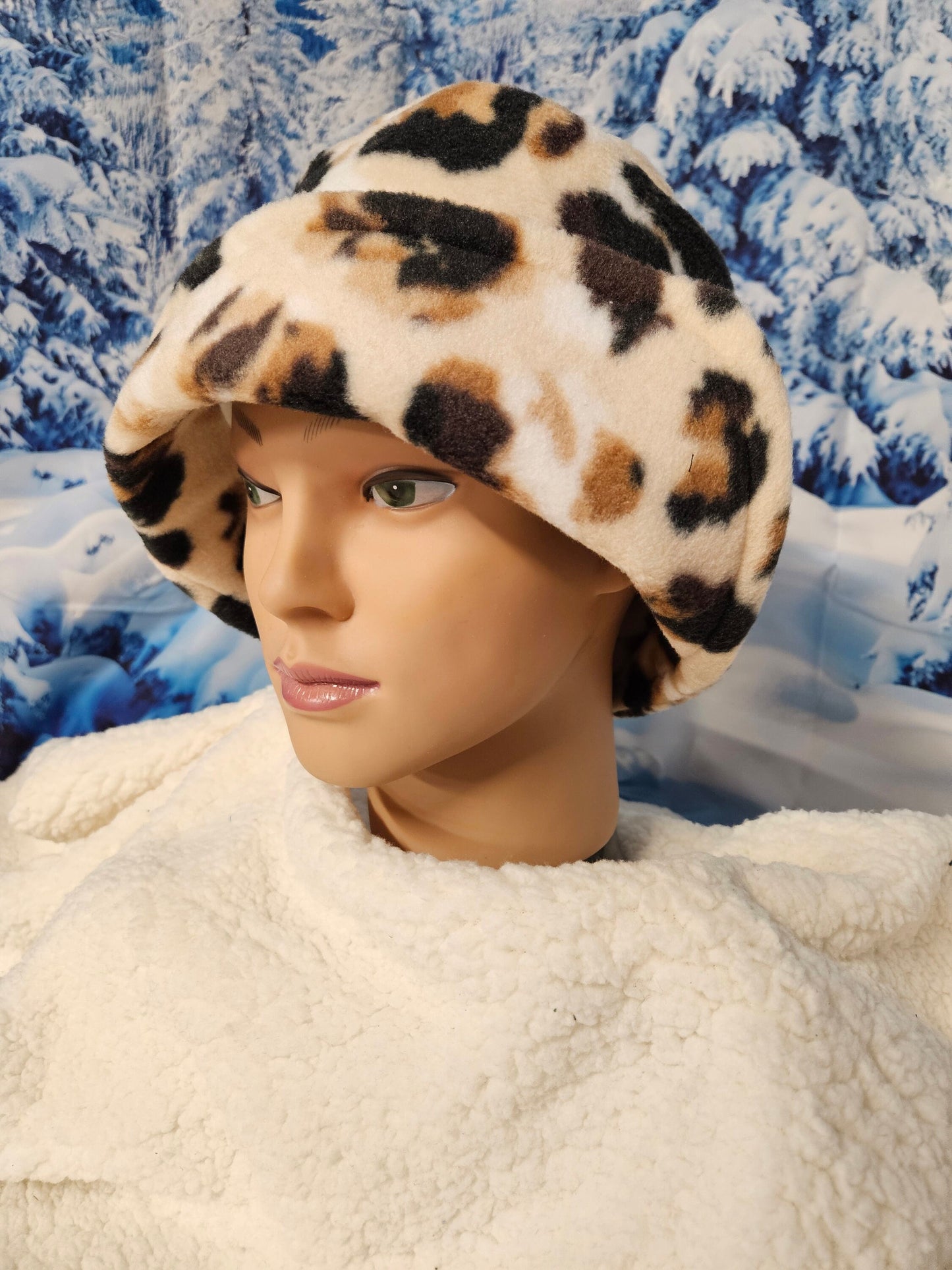 Big Cat Spots on White Beige Fleece Winter Flapper Hat