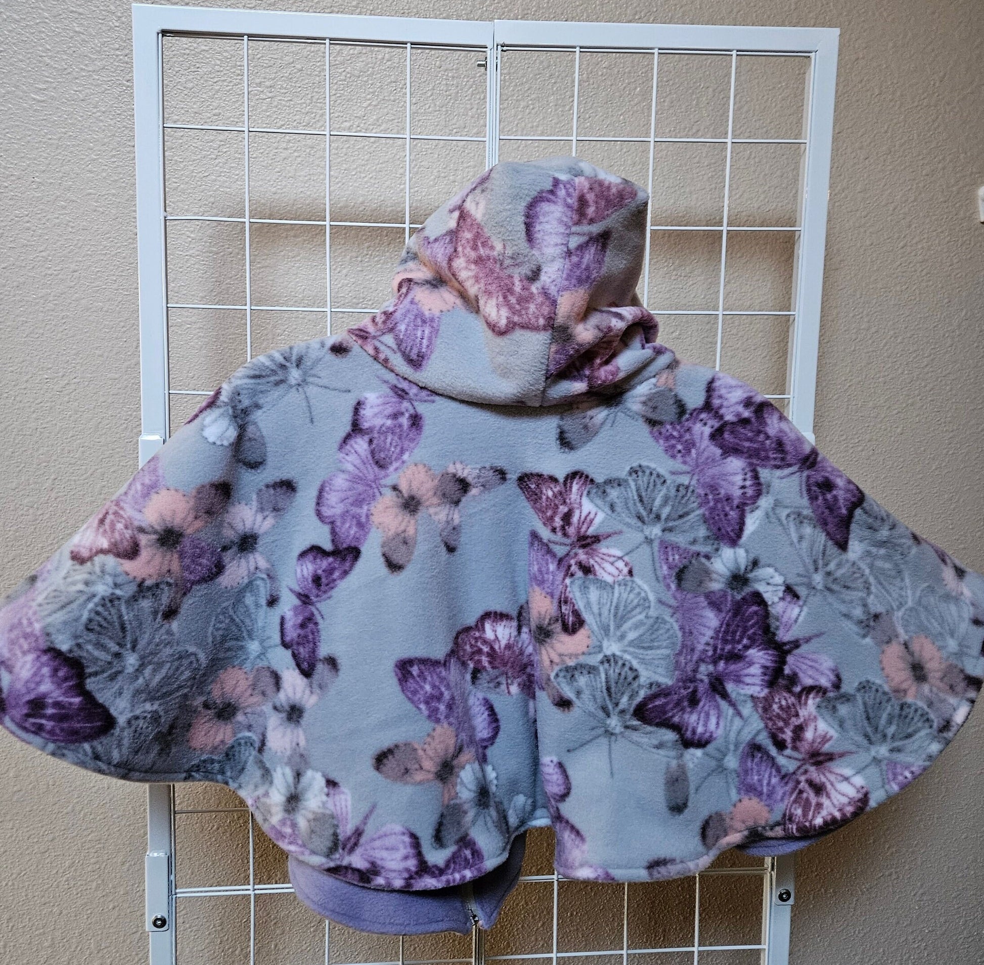 Butterflies Poncho, Car Seat Poncho, Toddler Poncho; Purple and Gray Butterflies; zippered cape