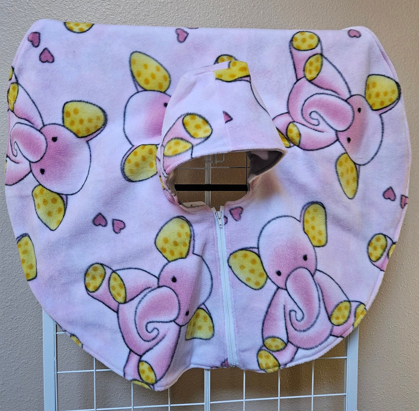 Poncho, Car Seat Poncho, Baby Poncho; Pink with Elephants; zippered cape