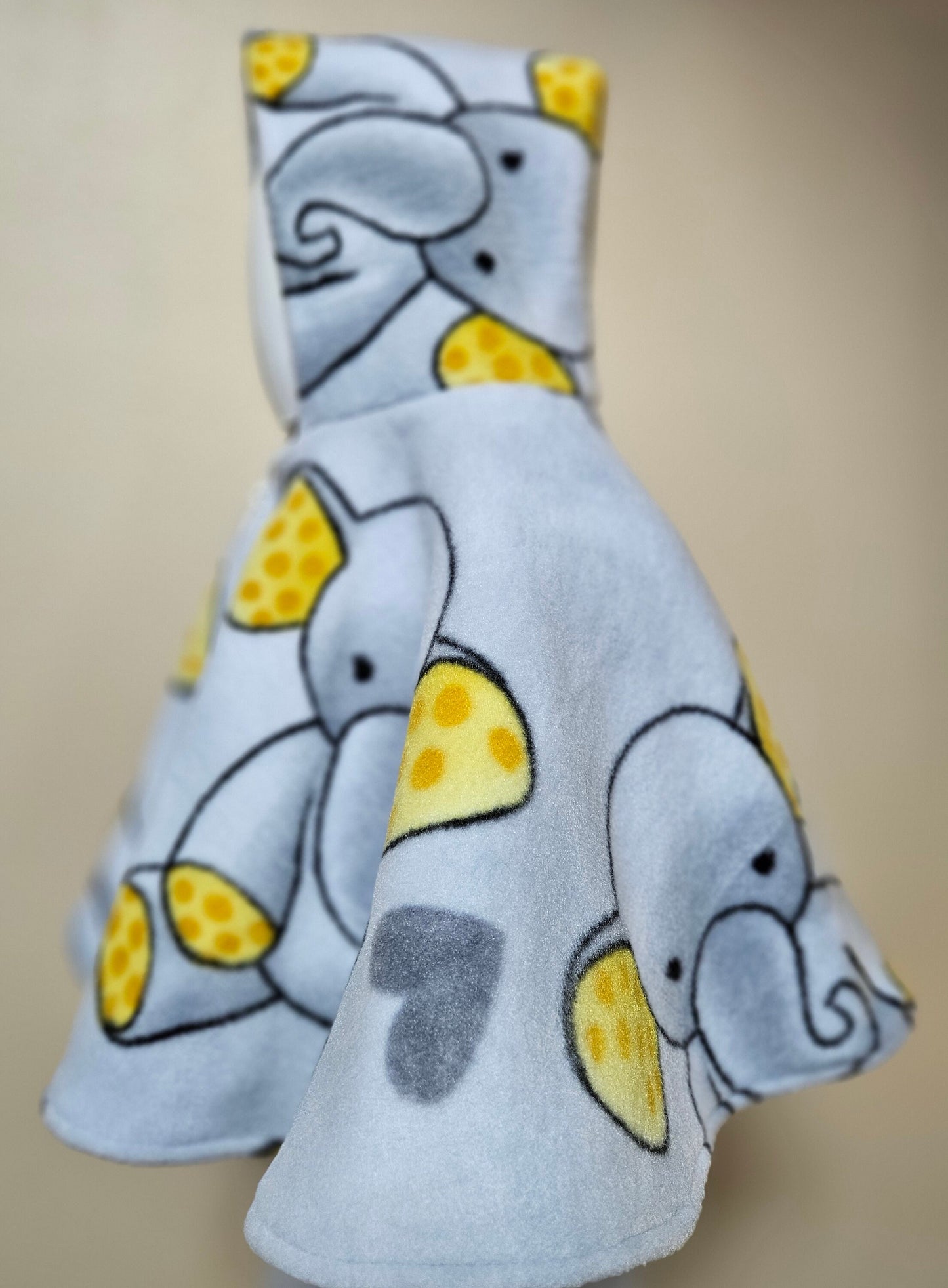 Poncho, Car Seat Poncho, Baby Poncho; Gray with Elephants; zippered cape