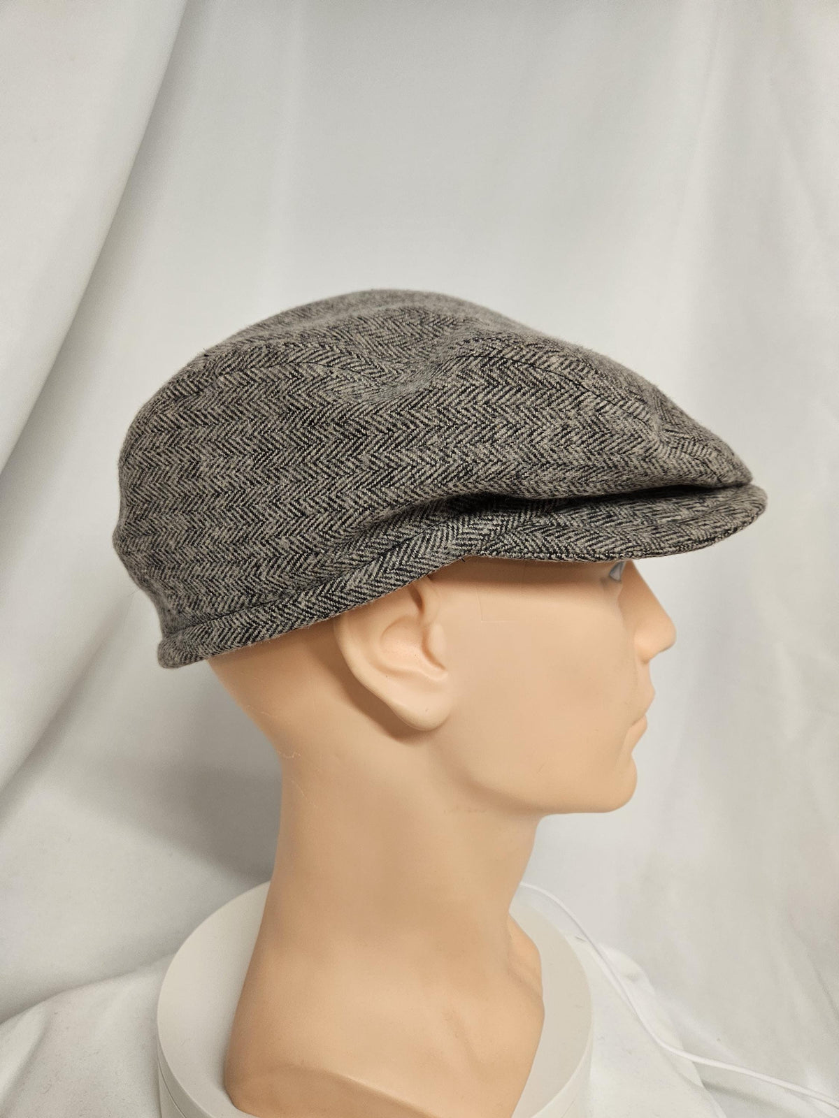 Handmade Herringbone Flat Cap – Brushed Cotton Newsboy Cap – Gray Classic Driving Cap – Men’s Vintage Style Hat
