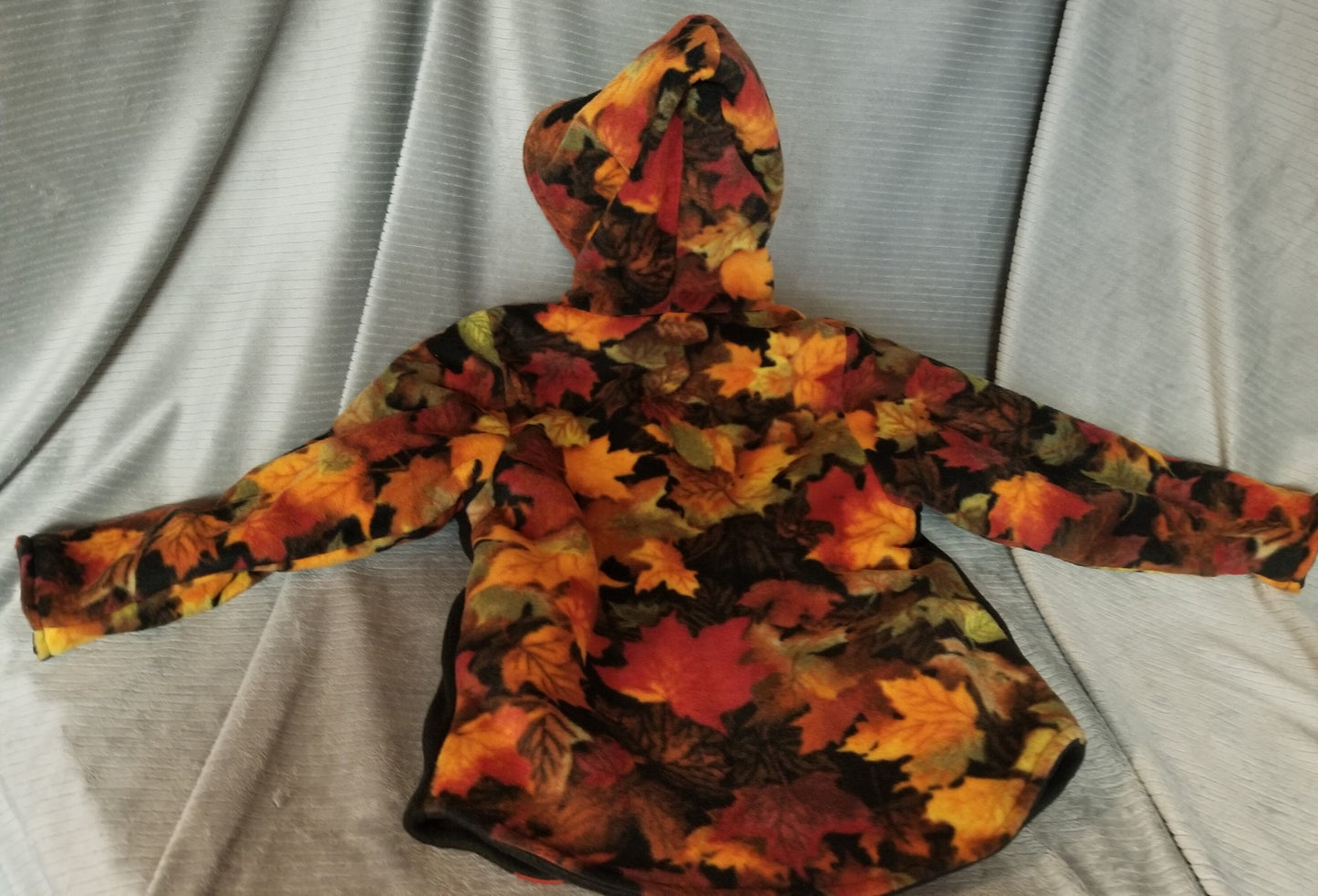 Fall Leaves Print Anti Pill Fleece Hooded Jacket with Black Anti Pill Fleece Lining Size 5, Warm Hooded Fleece Jacket with Pockets