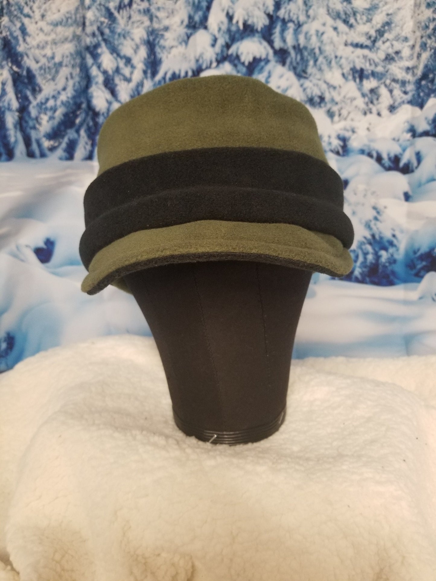 Rifle Green with Black Band Fleece Winter Fashion Hat