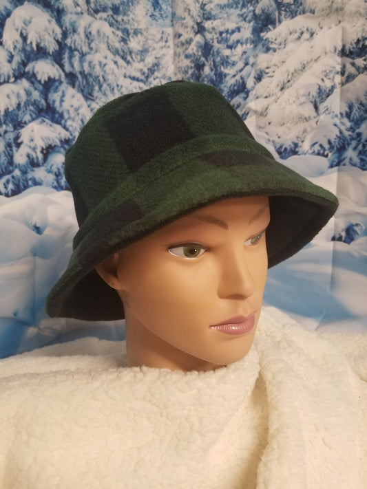 Green and Black Buffalo Check Fleece Winter Bucket Hat