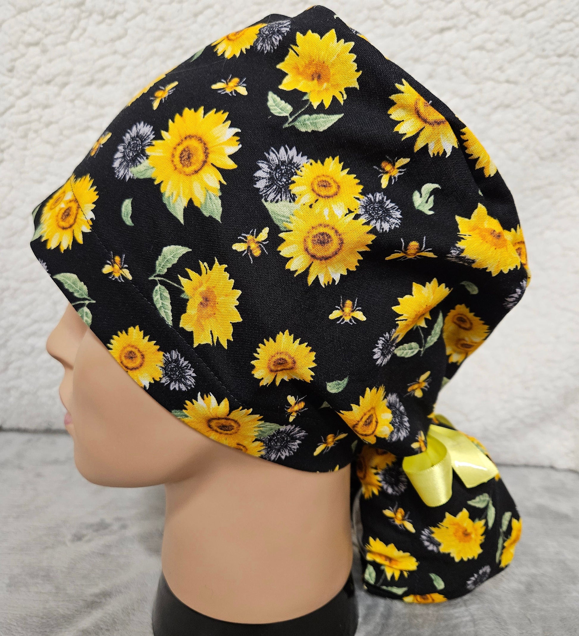 Sunflower Print Ponytail Pouch Scrub Cap Normal Volume Hair Size