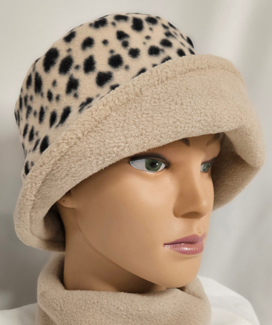 Black Spots Print Anti Pill Fleece Winter Flapper Hat