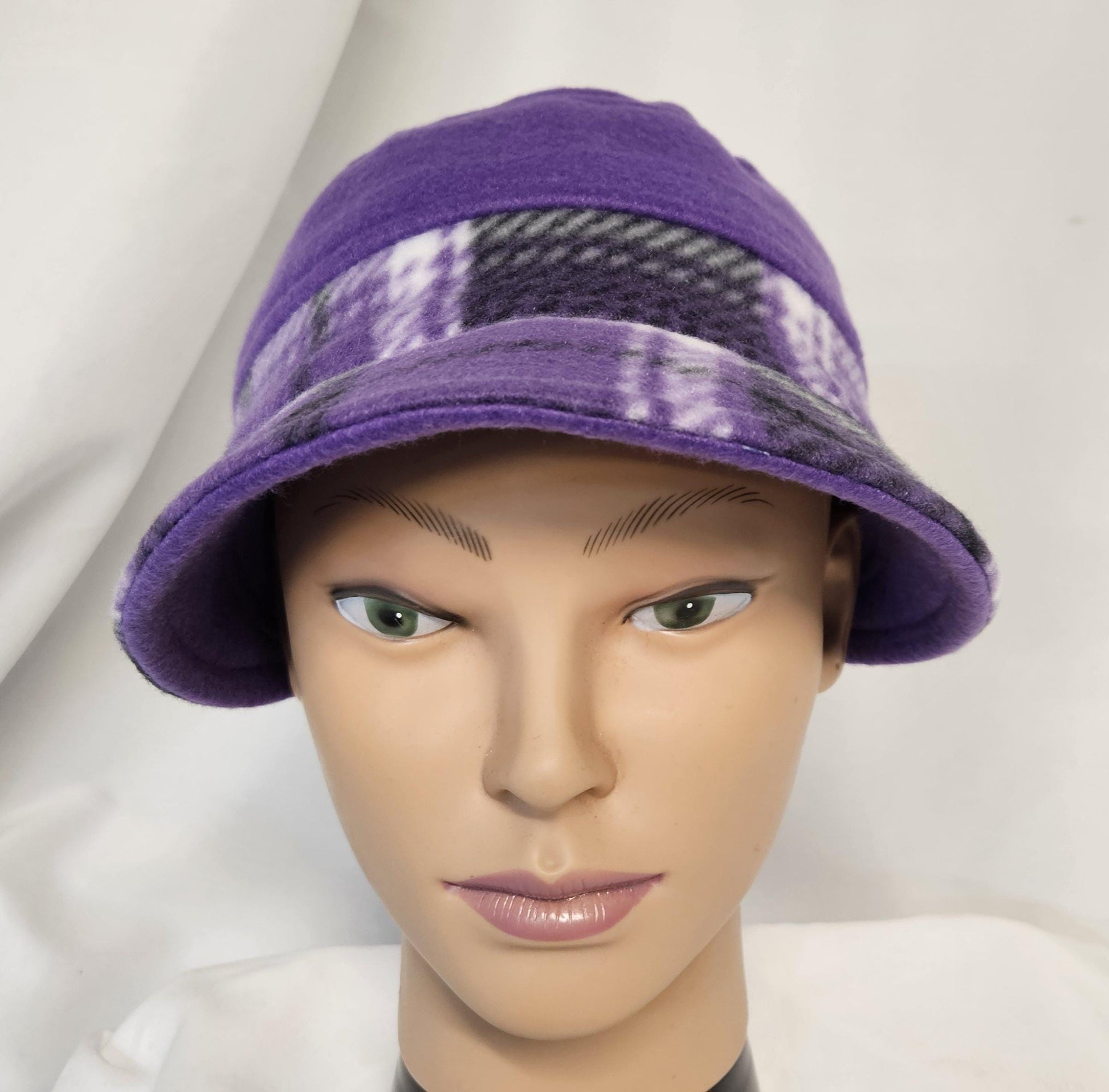 Purple Plaid Print Fleece With Brim Winter Rosie Hat Size Medium 22.5 circumference
