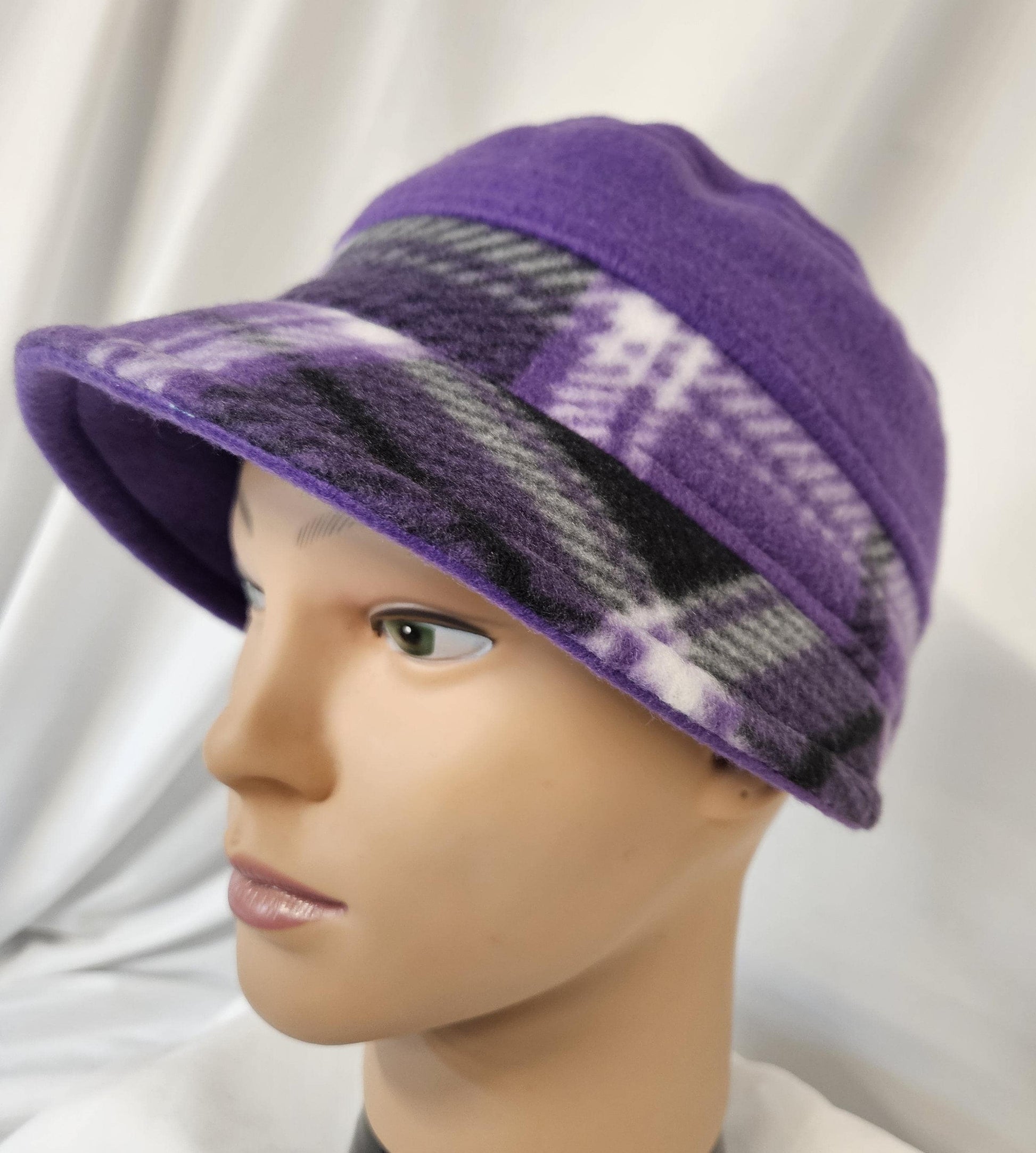Purple Plaid Print Fleece With Brim Winter Rosie Hat Size Medium 22.5 circumference
