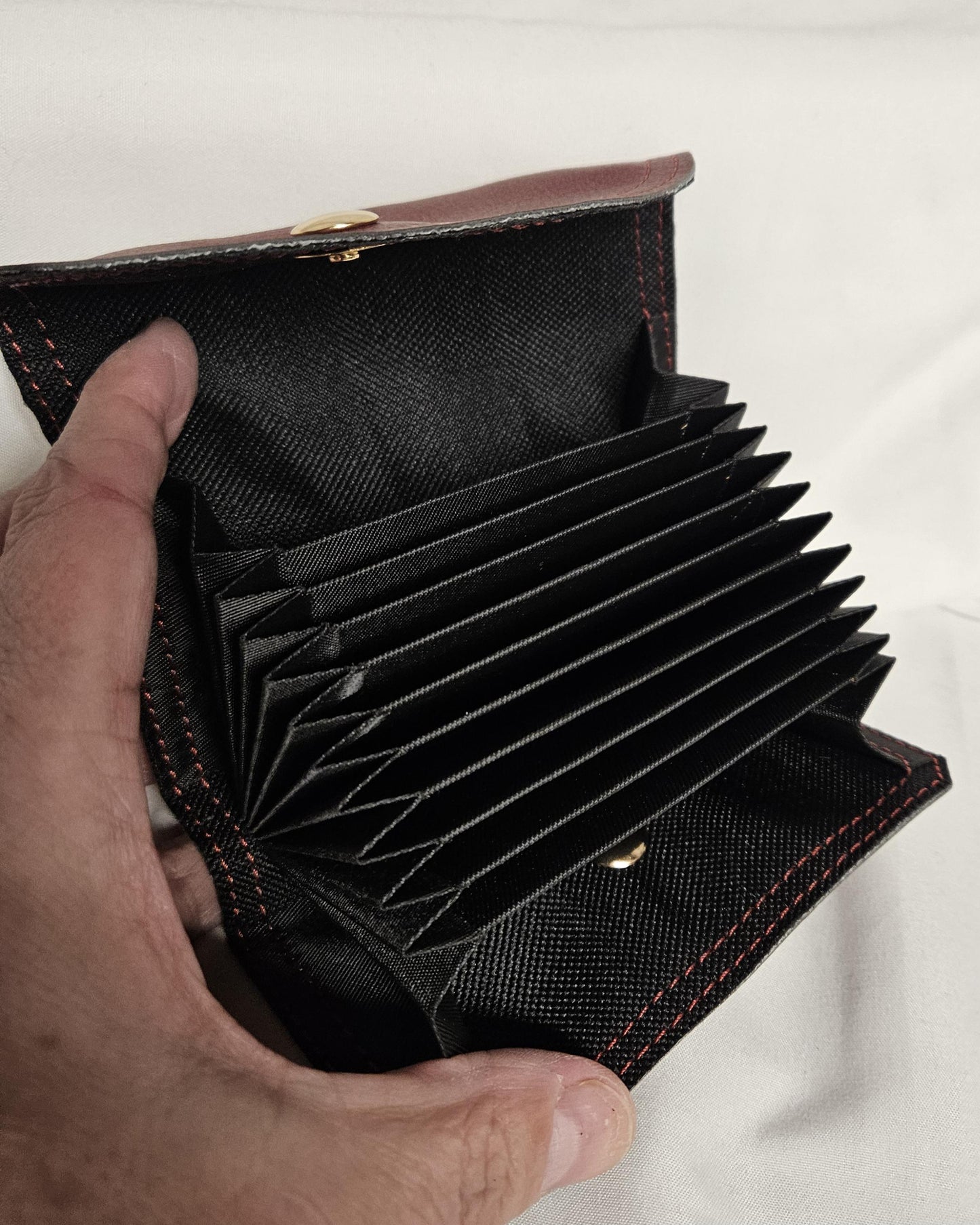 Credit Card Accordion Wallet – Magnetic Snap Closure – Compact Accordion Card Holder soft brown vinyl