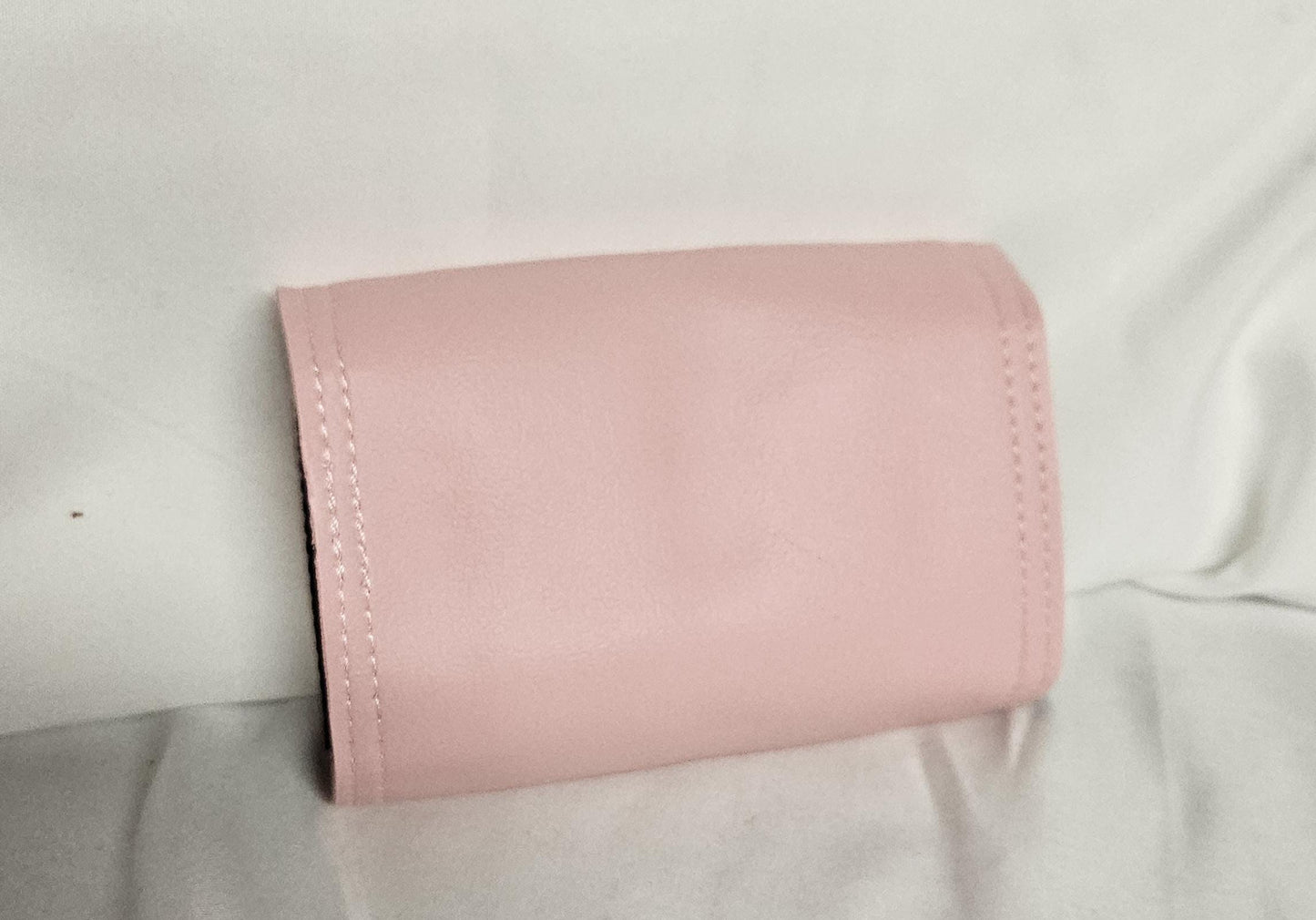 Credit Card Accordion Wallet – Magnetic Snap Closure – Compact Accordion Card Holder Pink Vinyl