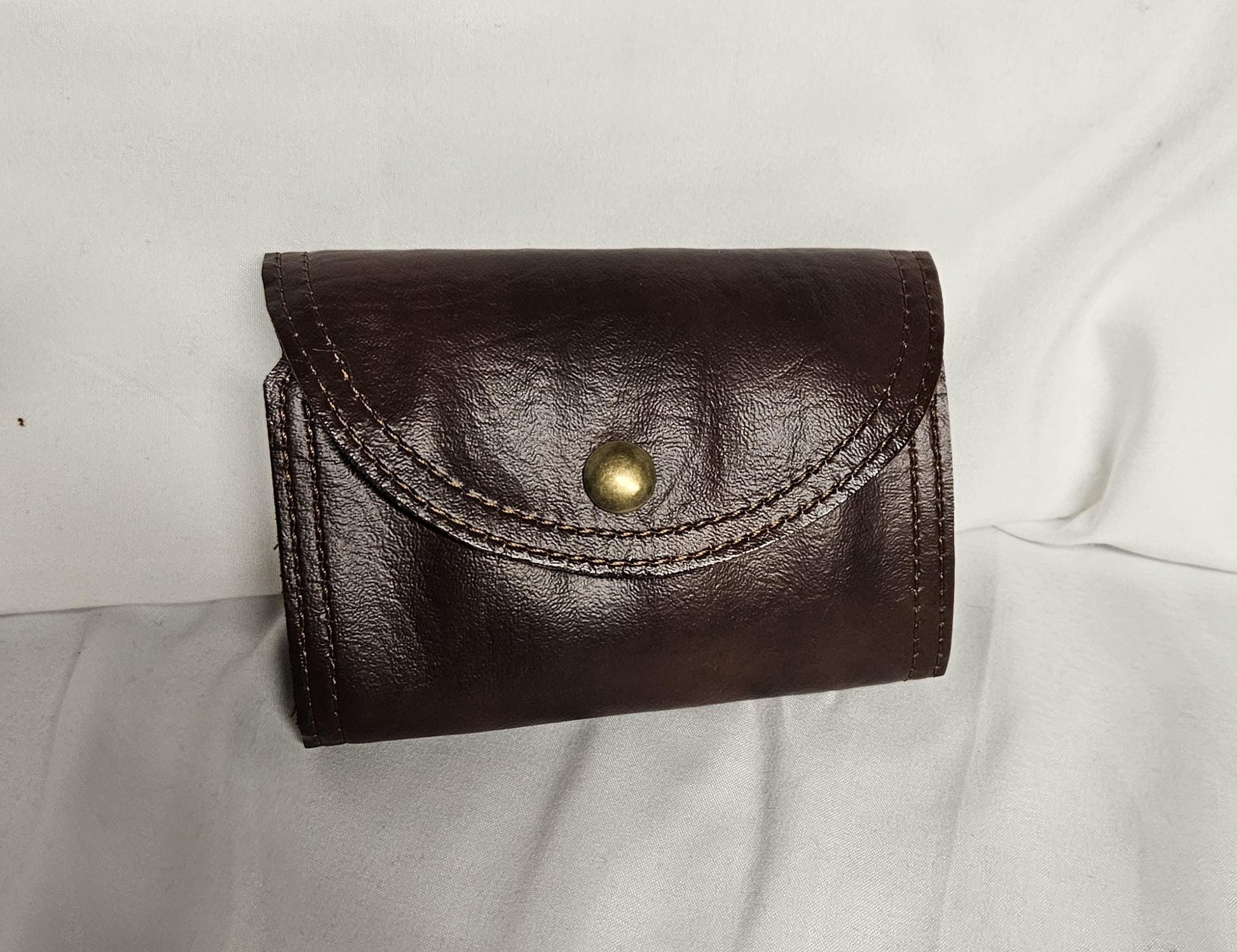 Credit Card Accordion Wallet – Magnetic Snap Closure – Compact Accordian Card Holder Brown Vinyl