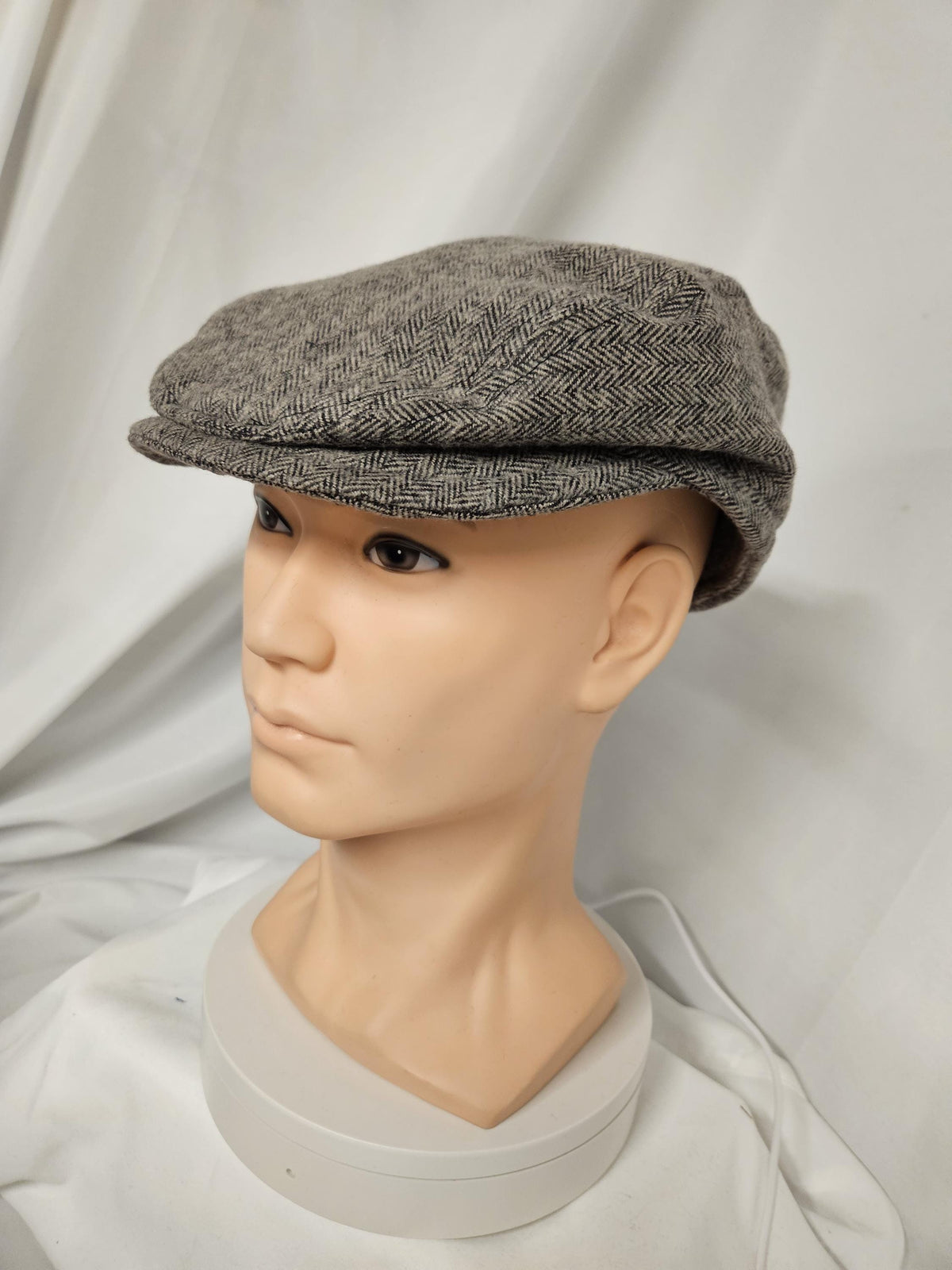 Handmade Herringbone Flat Cap – Brushed Cotton Newsboy Cap – Gray Classic Driving Cap – Men’s Vintage Style Hat